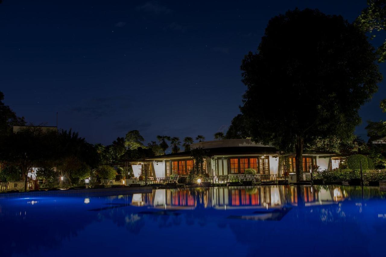 Fish Tail Lodge Pokhara Exterior foto